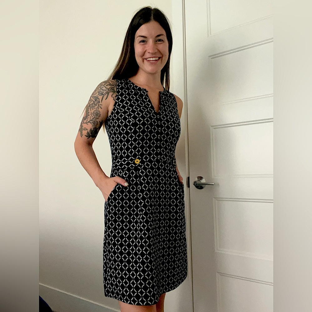 Anthropology Tabitha Navy Circle Print Lorel Sleeveless Dress - size 4